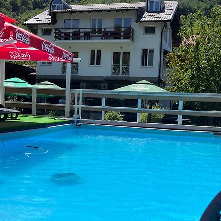 Rooms And Apartments Neron Bihac Lohovo Ngoại thất bức ảnh