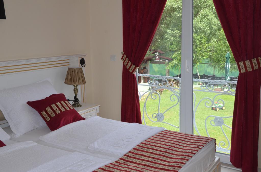 Rooms And Apartments Neron Bihac Lohovo Ngoại thất bức ảnh